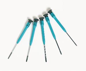 Extended Reach Screwdriver Set